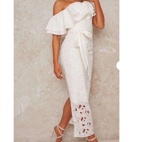 New ~ CHI CHI LONDON  ~Off Shoulder Crochet Maxi Dress US 4 LUX WEDDING - Picture 1 of 12